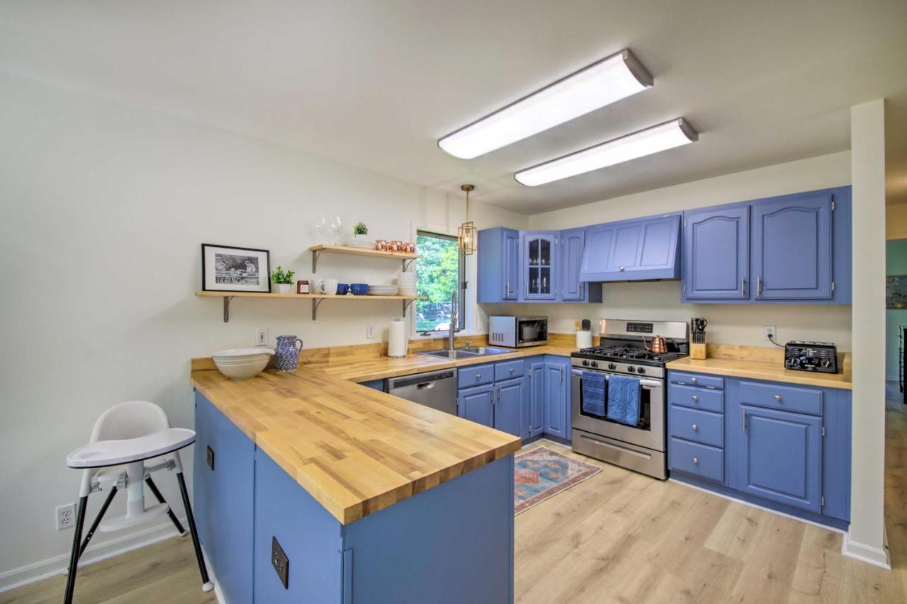 Modern Eckerty Home With Deck On Patoka Lake! Taswell Exterior foto