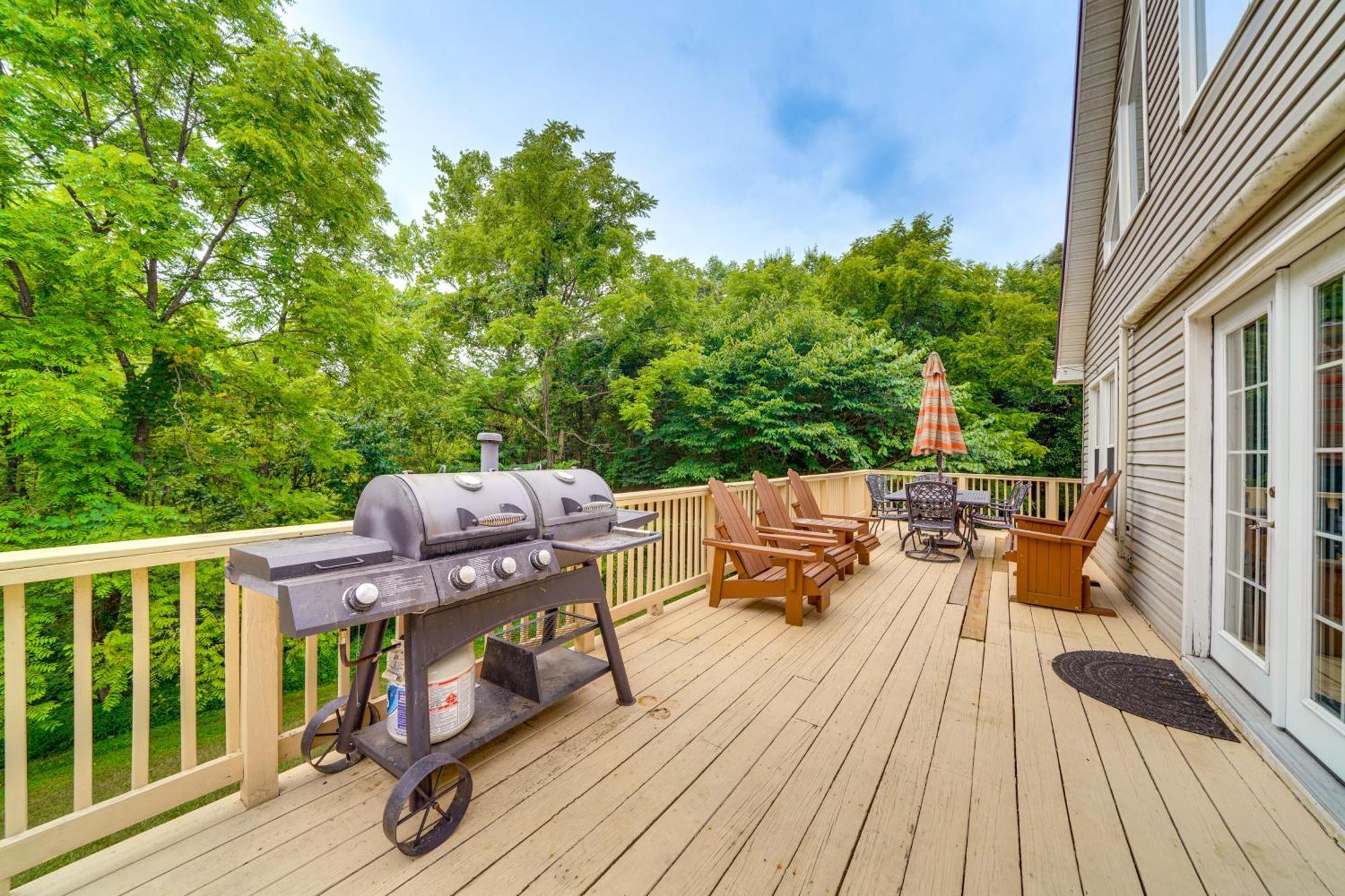 Modern Eckerty Home With Deck On Patoka Lake! Taswell Exterior foto